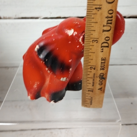 Vintage Chalkware Elephant, Circus Elephant Figurine Black and Red. - Picture 7 of 9